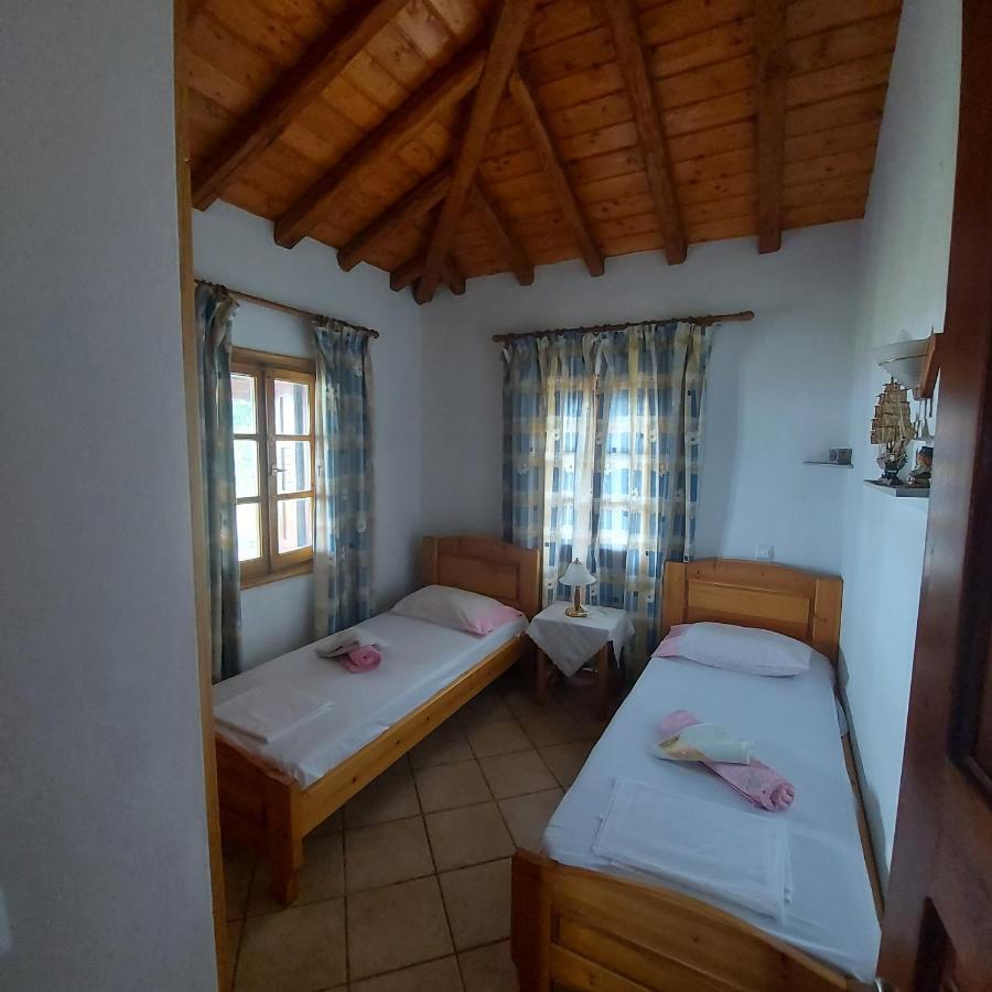 Villa Amfithea Moni Evaggelistrias 外观 照片