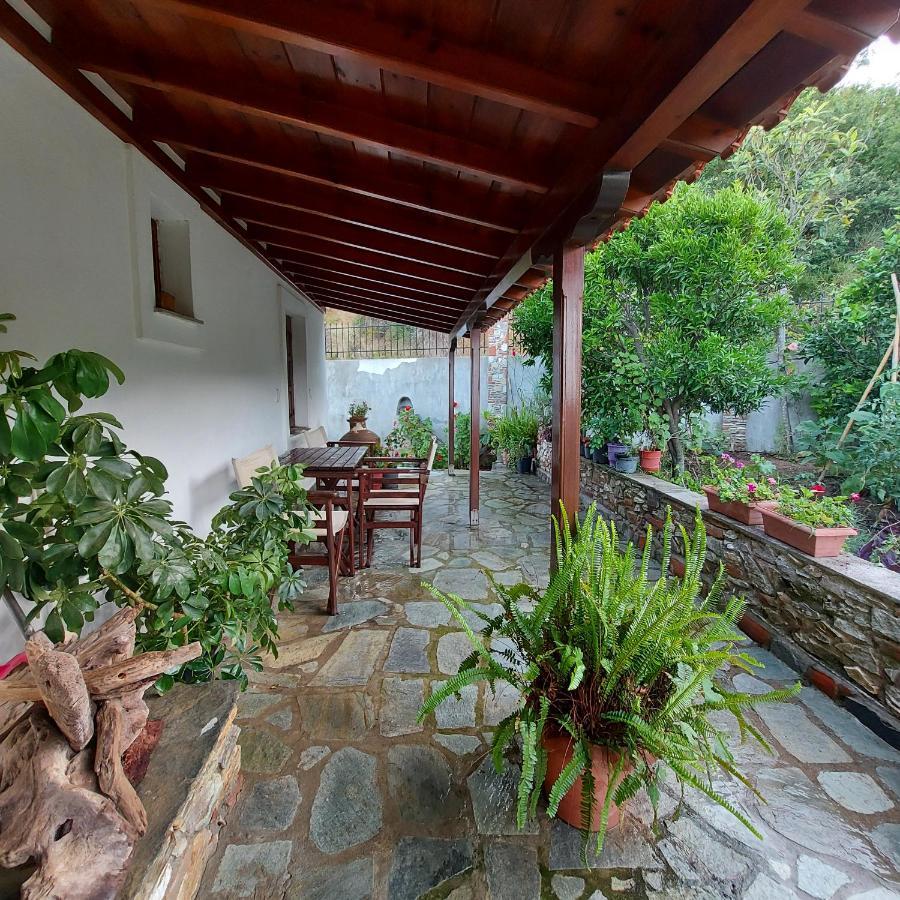Villa Amfithea Moni Evaggelistrias 外观 照片