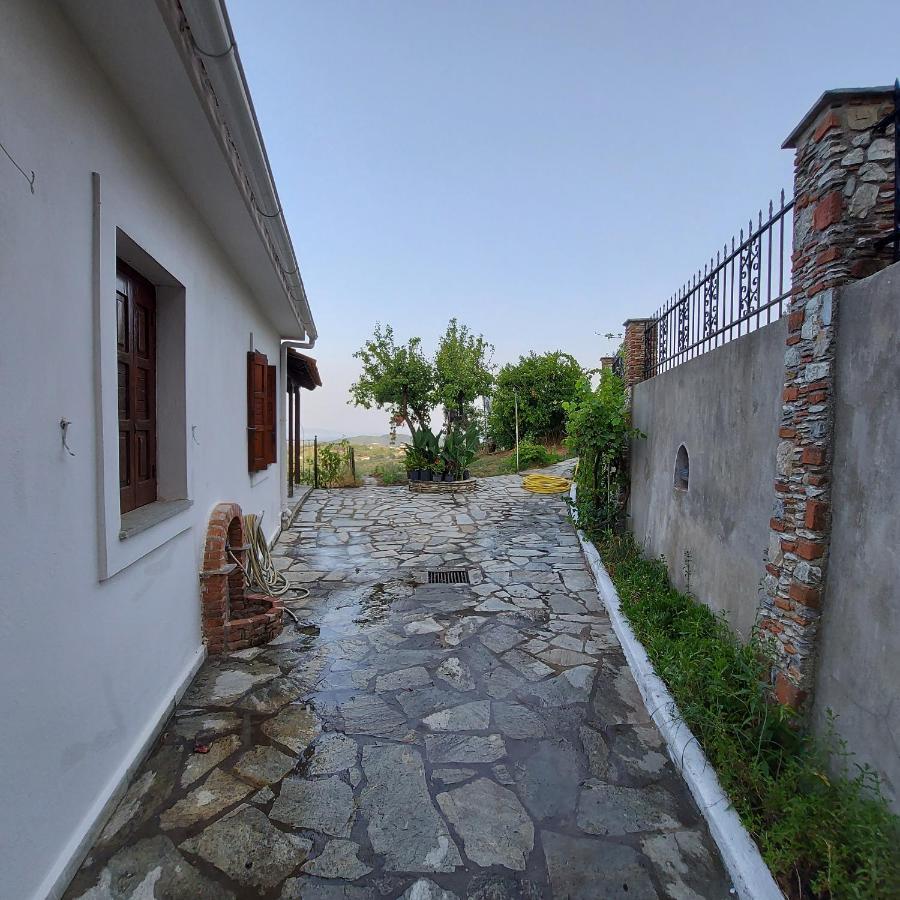 Villa Amfithea Moni Evaggelistrias 外观 照片